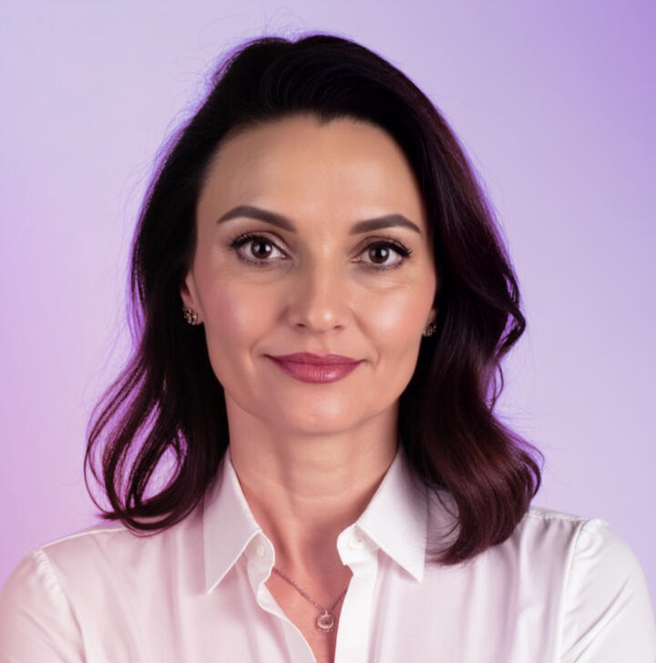 Eleni Aslani - From “Not Your Role” to Leading Change - www.Top10HRVoices.com Eleni Aslani - From “Not Your Role” to Leading Change - www.Top10HRVoices.com